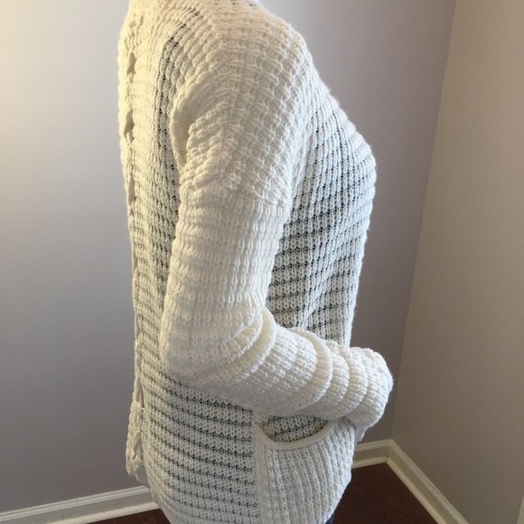 New Pink Rose Women’s Cream Knit Sweater Cadigan. - Picture 8 of 15